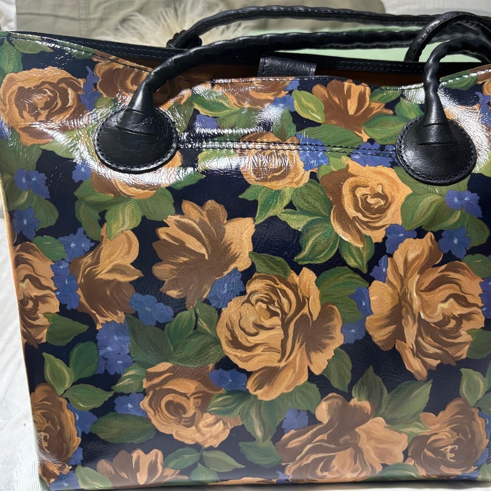 Patricia Nash leather floral hand bag